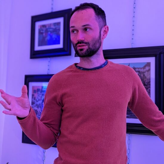 PXL_20230325_185913036.PORTRAIT